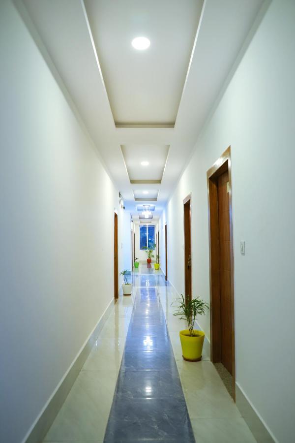 Hotel Srp Рішикеш Екстер'єр фото